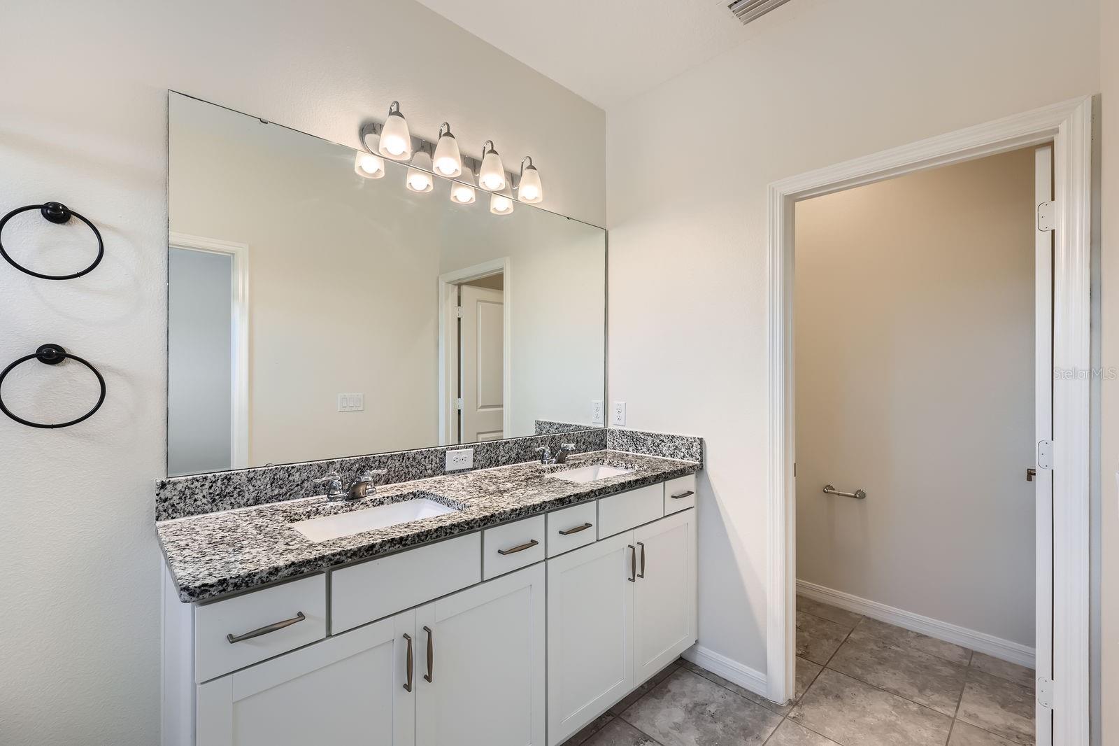 Image 17 of 28 For 11018 Hanlon Terrace Alley