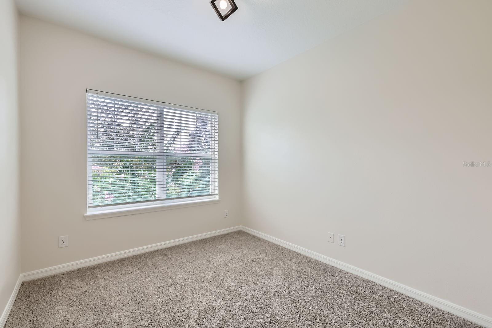 Image 21 of 28 For 11018 Hanlon Terrace Alley