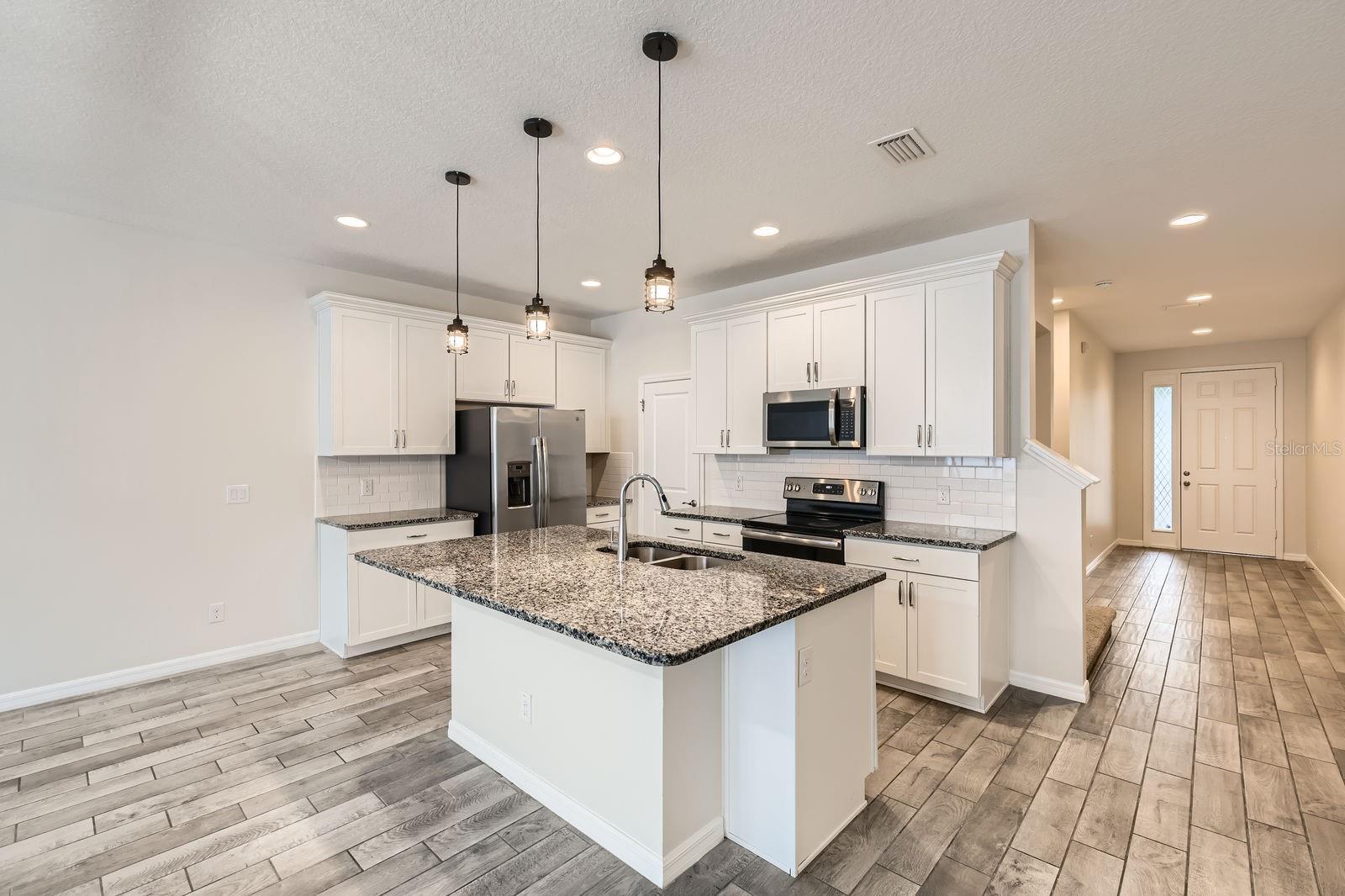 Image 8 of 28 For 11018 Hanlon Terrace Alley