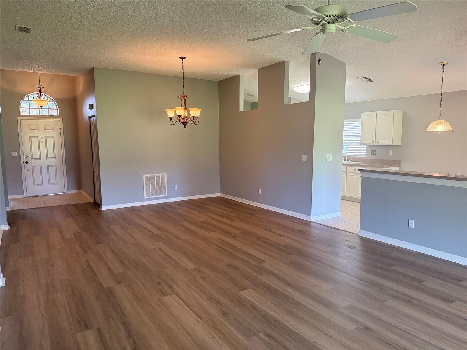 Image 6 of 36 For 2217 Brookfield Greens Circle