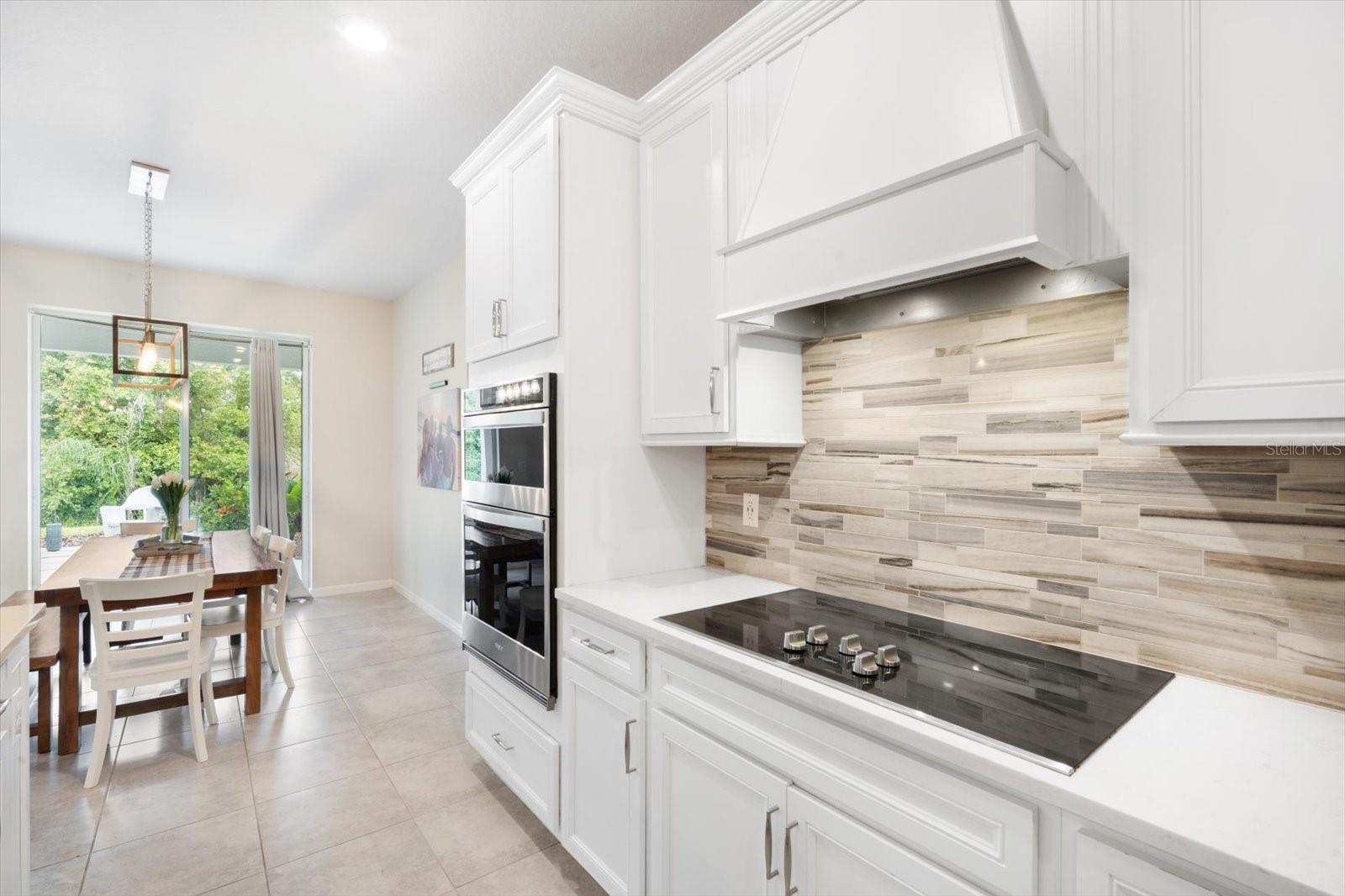 Image 4 of 27 For 13157 Peachleaf Avenue