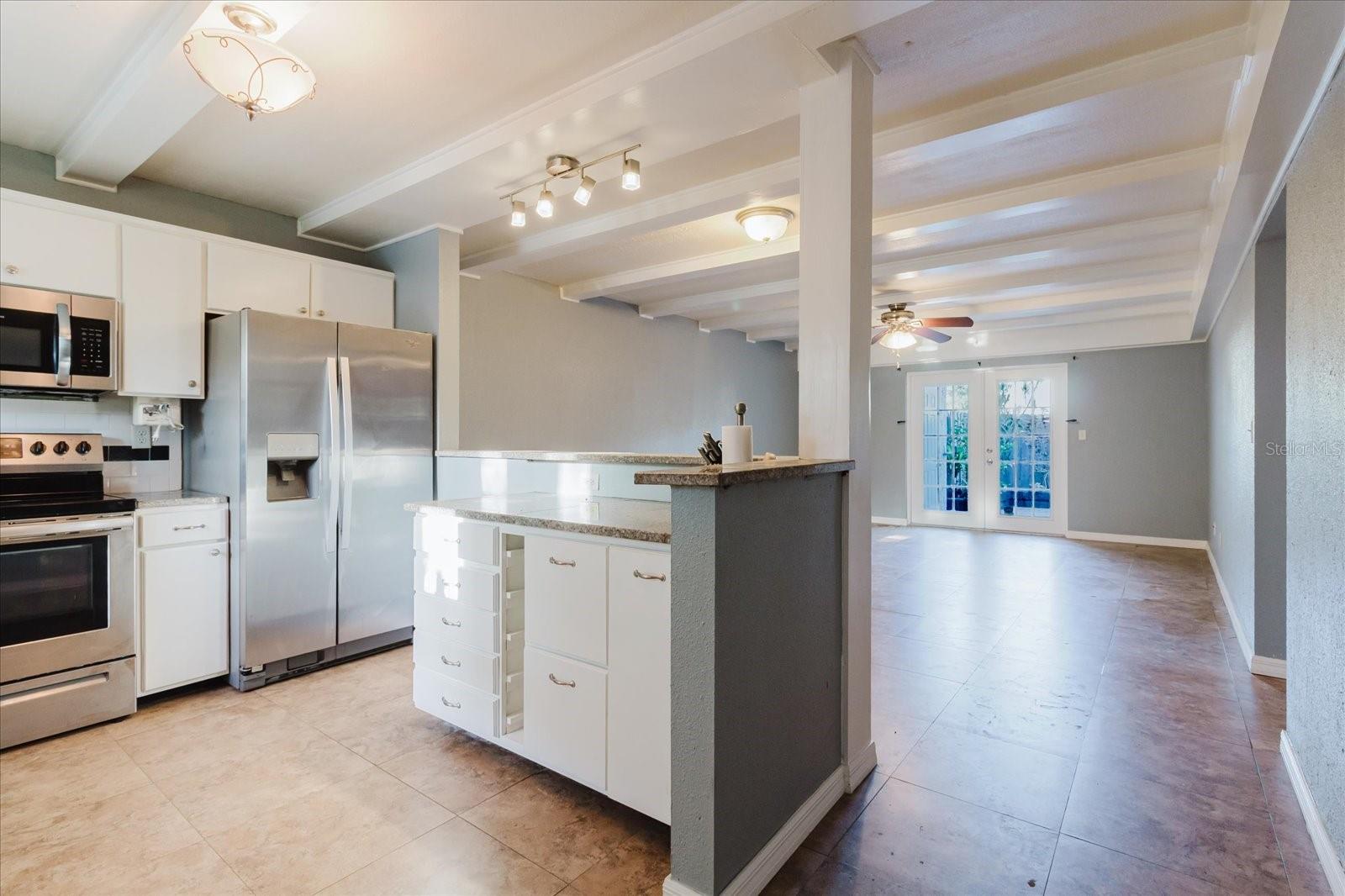 Image 2 of 53 For 14419 Americana Cir  103