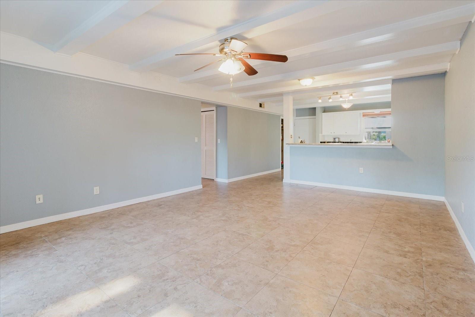 Image 46 of 53 For 14419 Americana Cir  103
