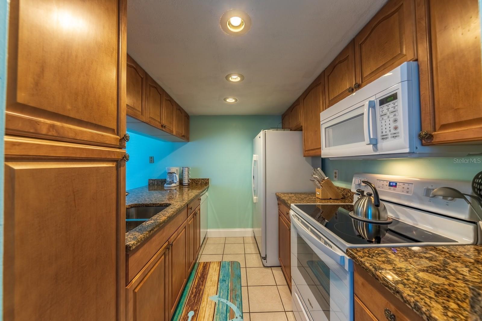 Image 16 of 32 For 303 Rex Place F