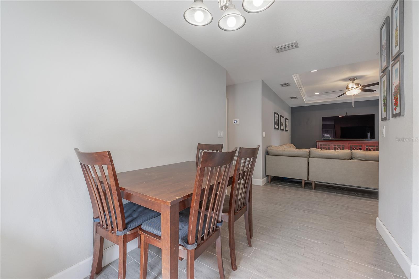 Image 11 of 31 For 2802 Marconi Street