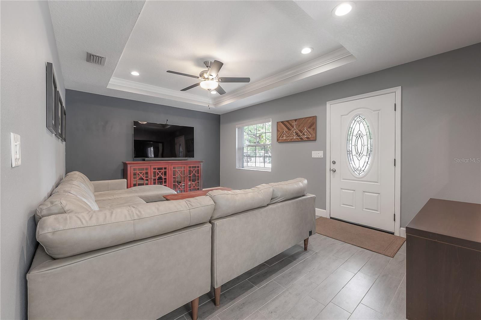 Image 6 of 31 For 2802 Marconi Street