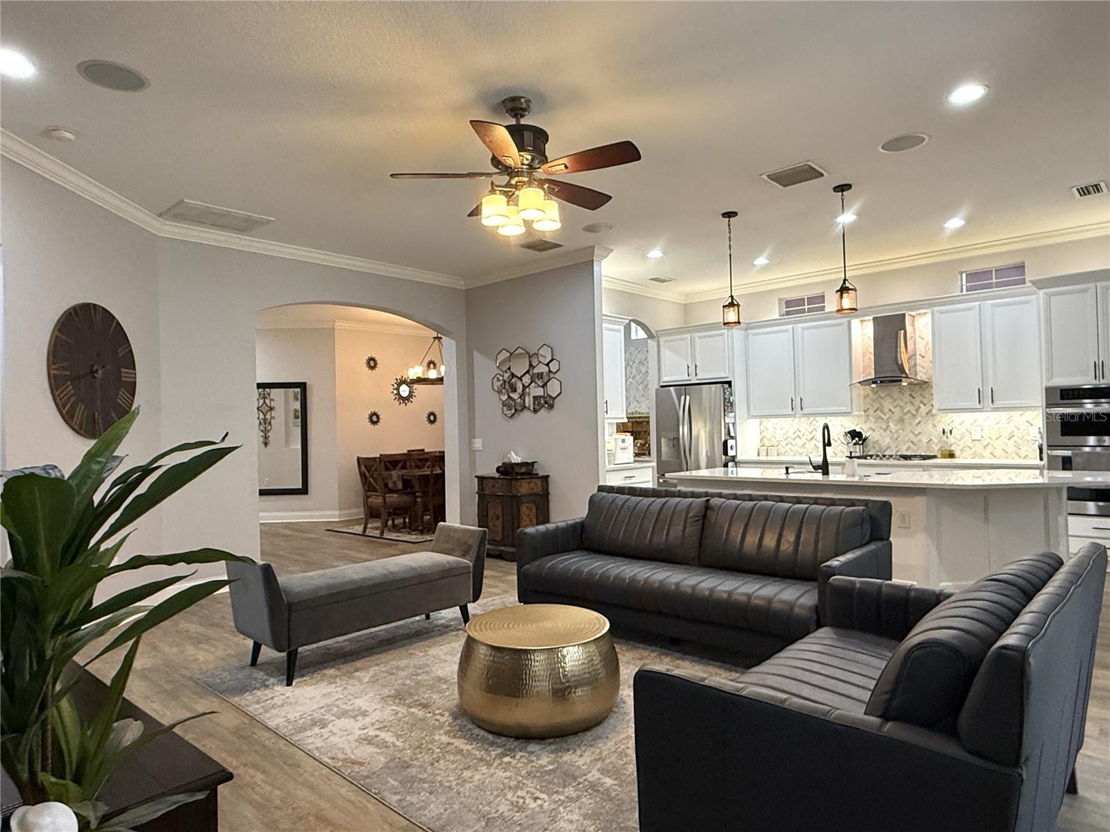 Image 7 of 35 For 14620 Chatsworth Manor Circle