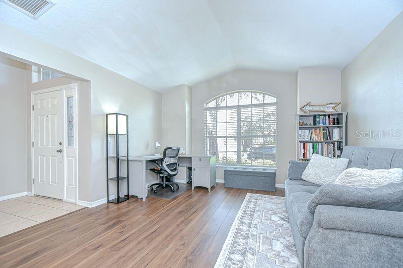 Listing photo id 8 for 31349 Philmar Lane