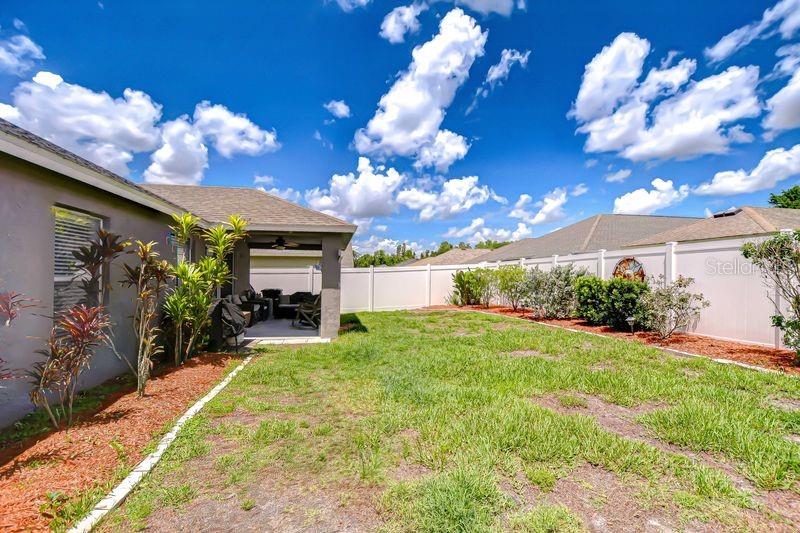 Listing photo id 2 for 31349 Philmar Lane