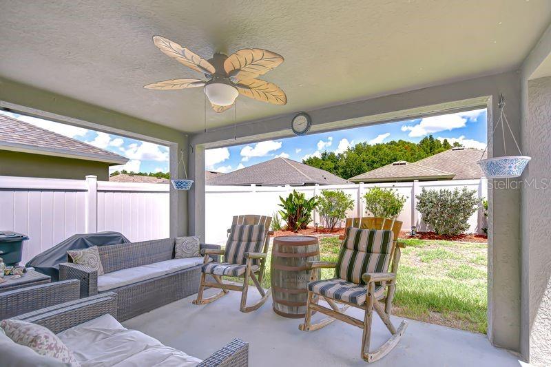 Listing photo id 3 for 31349 Philmar Lane
