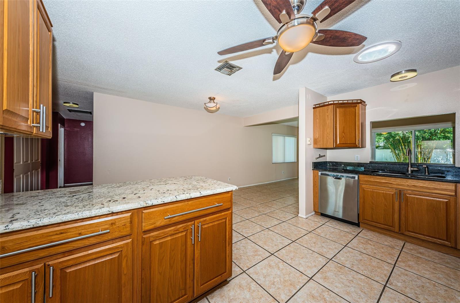 Image 12 of 39 For 2020 58th Way N