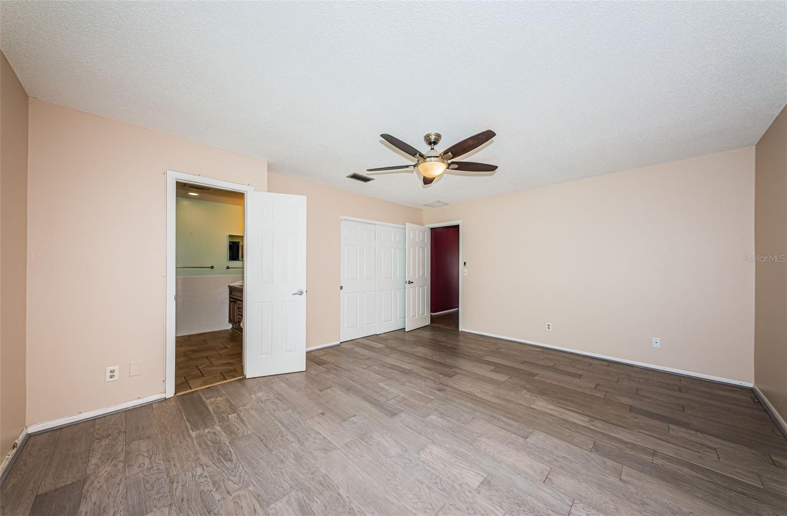 Image 18 of 39 For 2020 58th Way N