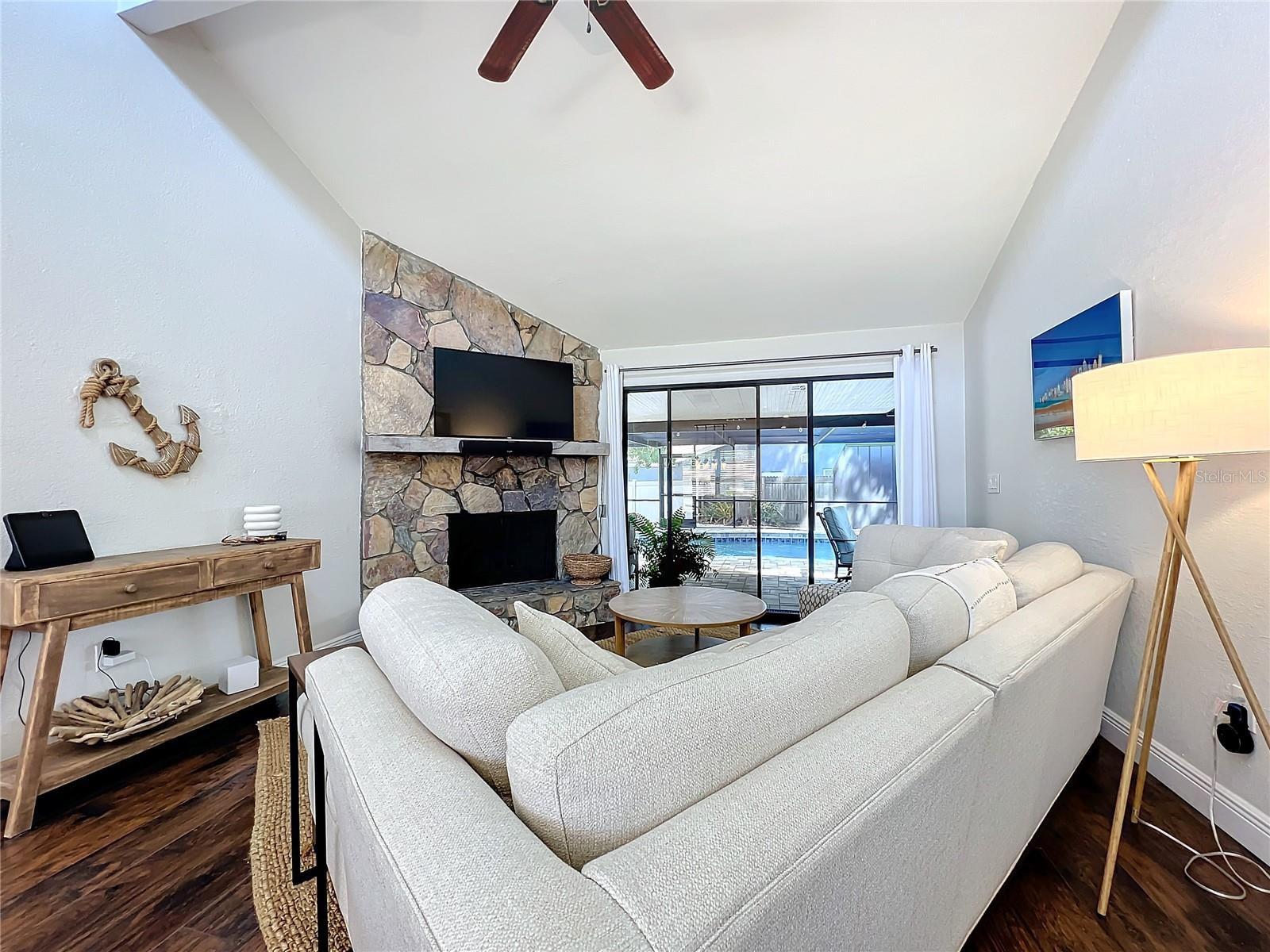 Image 10 of 59 For 6682 Mauna Loa Boulevard