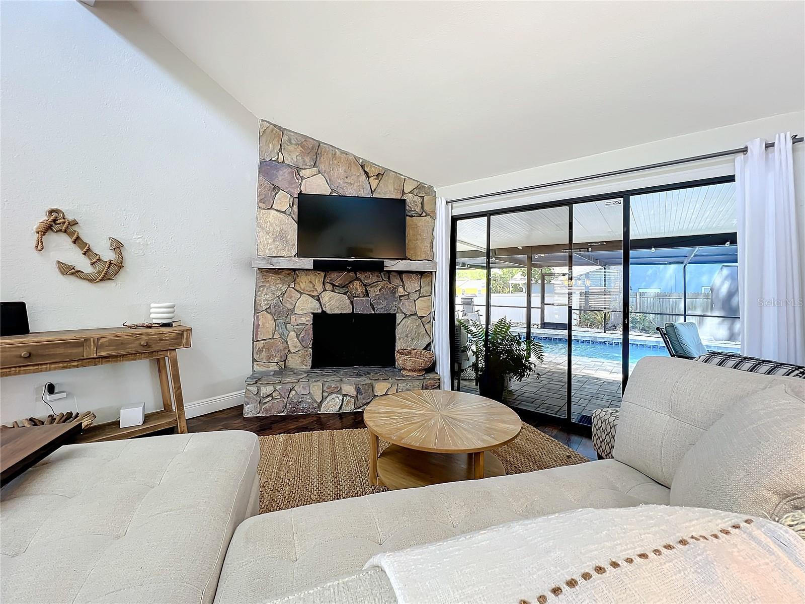 Image 11 of 59 For 6682 Mauna Loa Boulevard