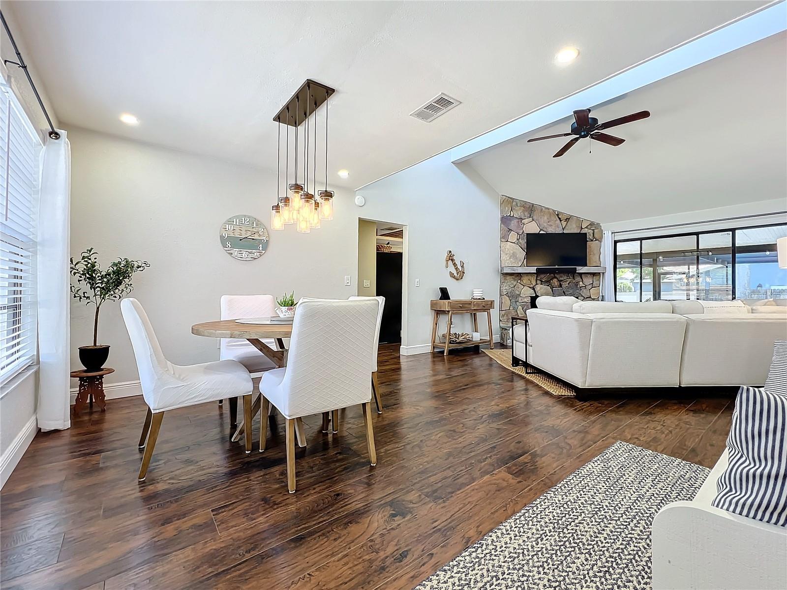 Image 3 of 59 For 6682 Mauna Loa Boulevard