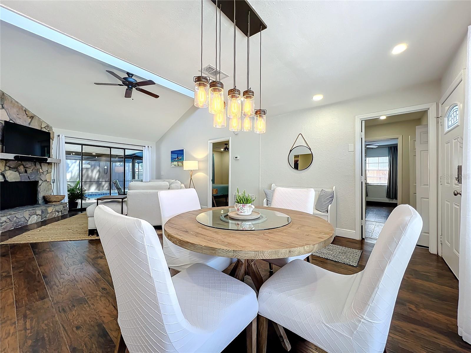 Image 4 of 59 For 6682 Mauna Loa Boulevard
