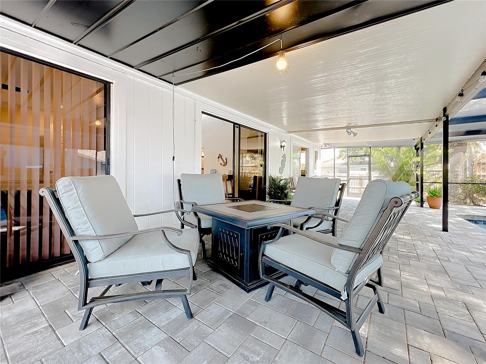 Image 43 of 59 For 6682 Mauna Loa Boulevard