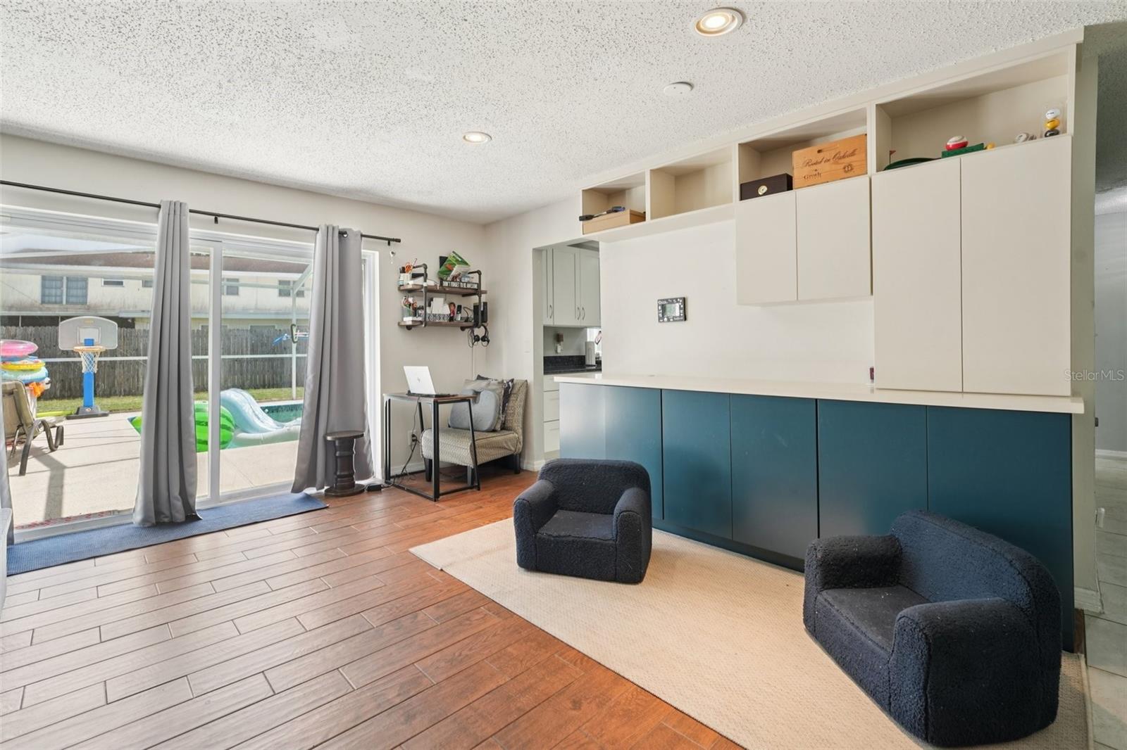 Image 8 of 32 For 2714 Witley Avenue
