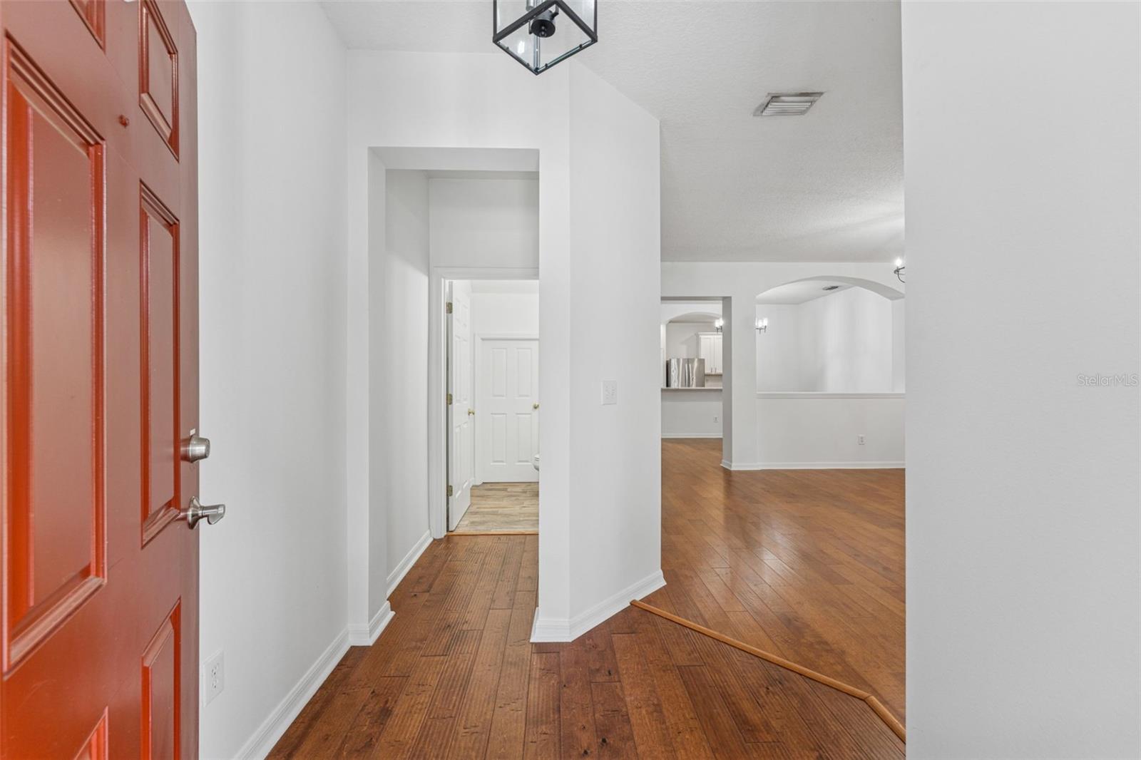 Listing photo id 9 for 9418 Park Village Drive 105