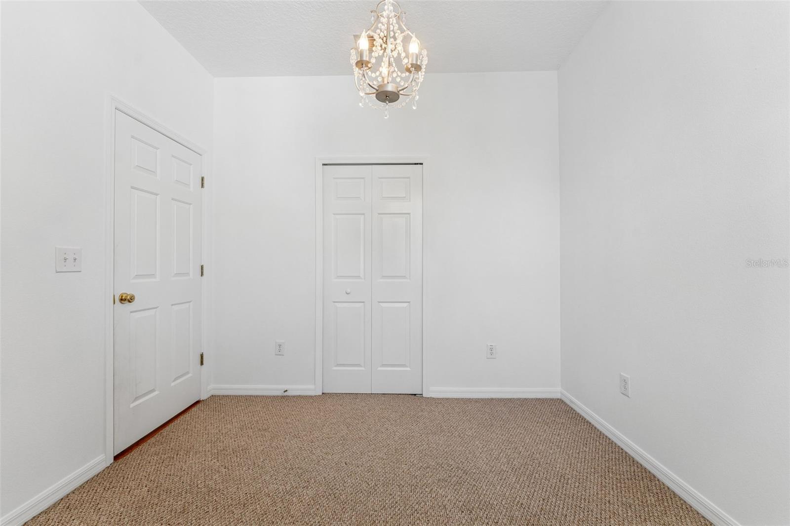Listing photo id 41 for 9418 Park Village Drive 105