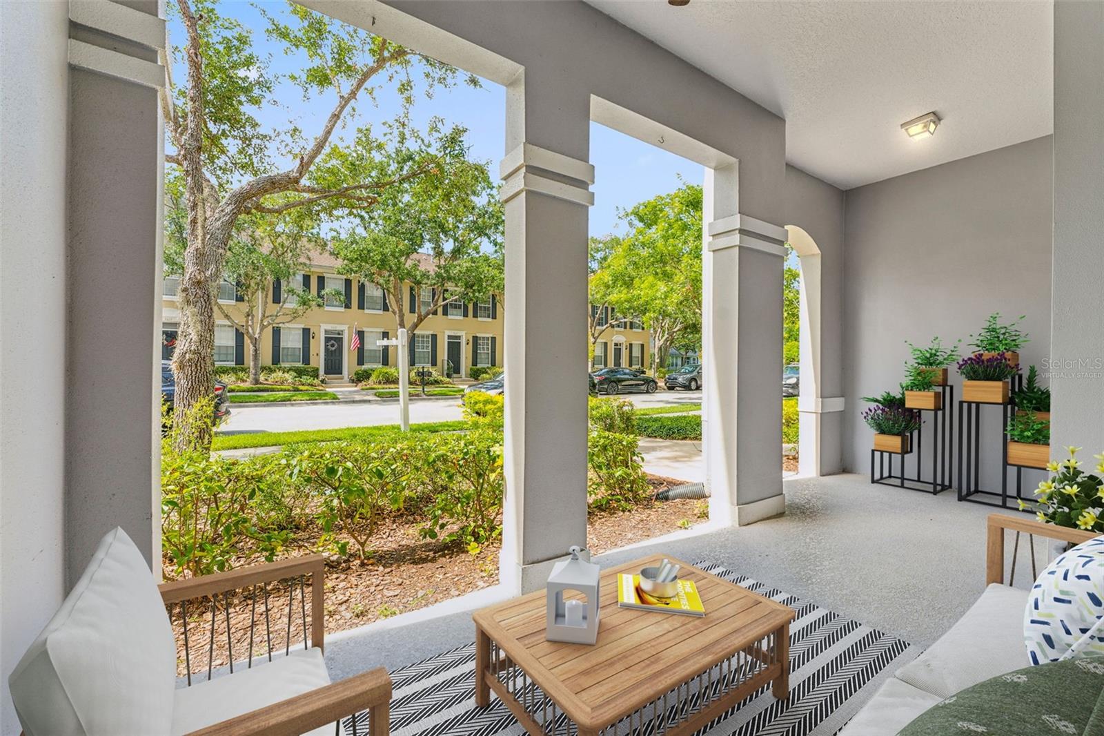 Listing photo id 3 for 9418 Park Village Drive 105