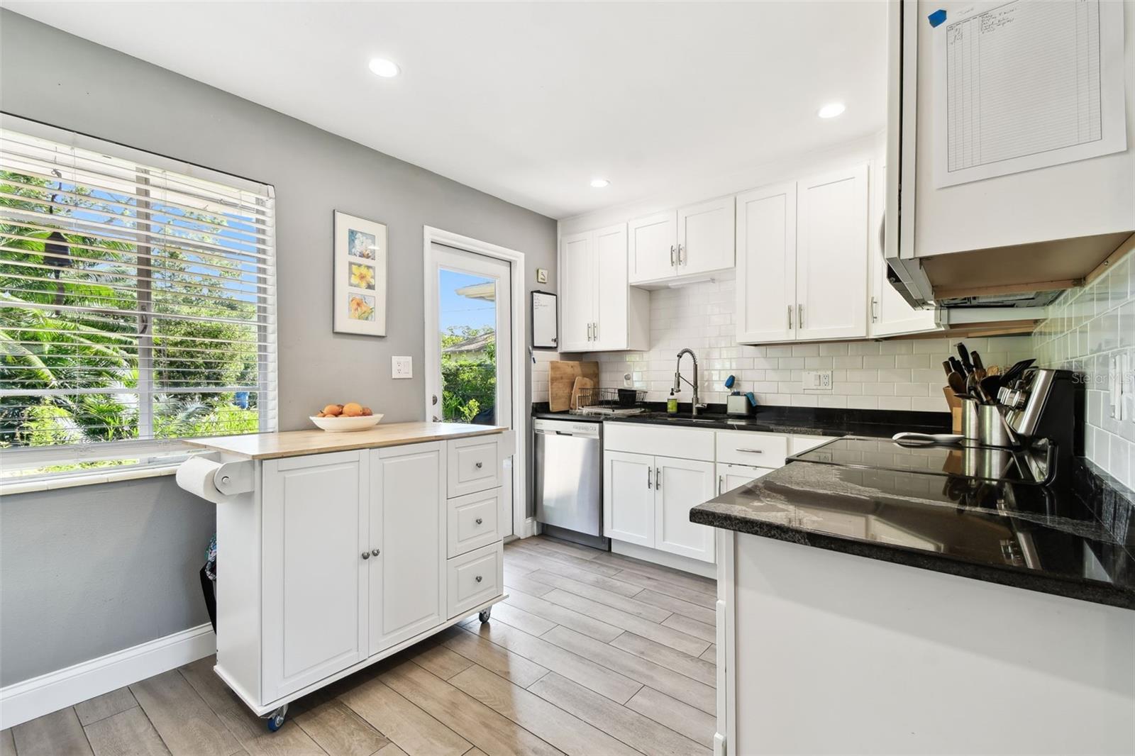 Image 10 of 54 For 7219 4th Avenue N