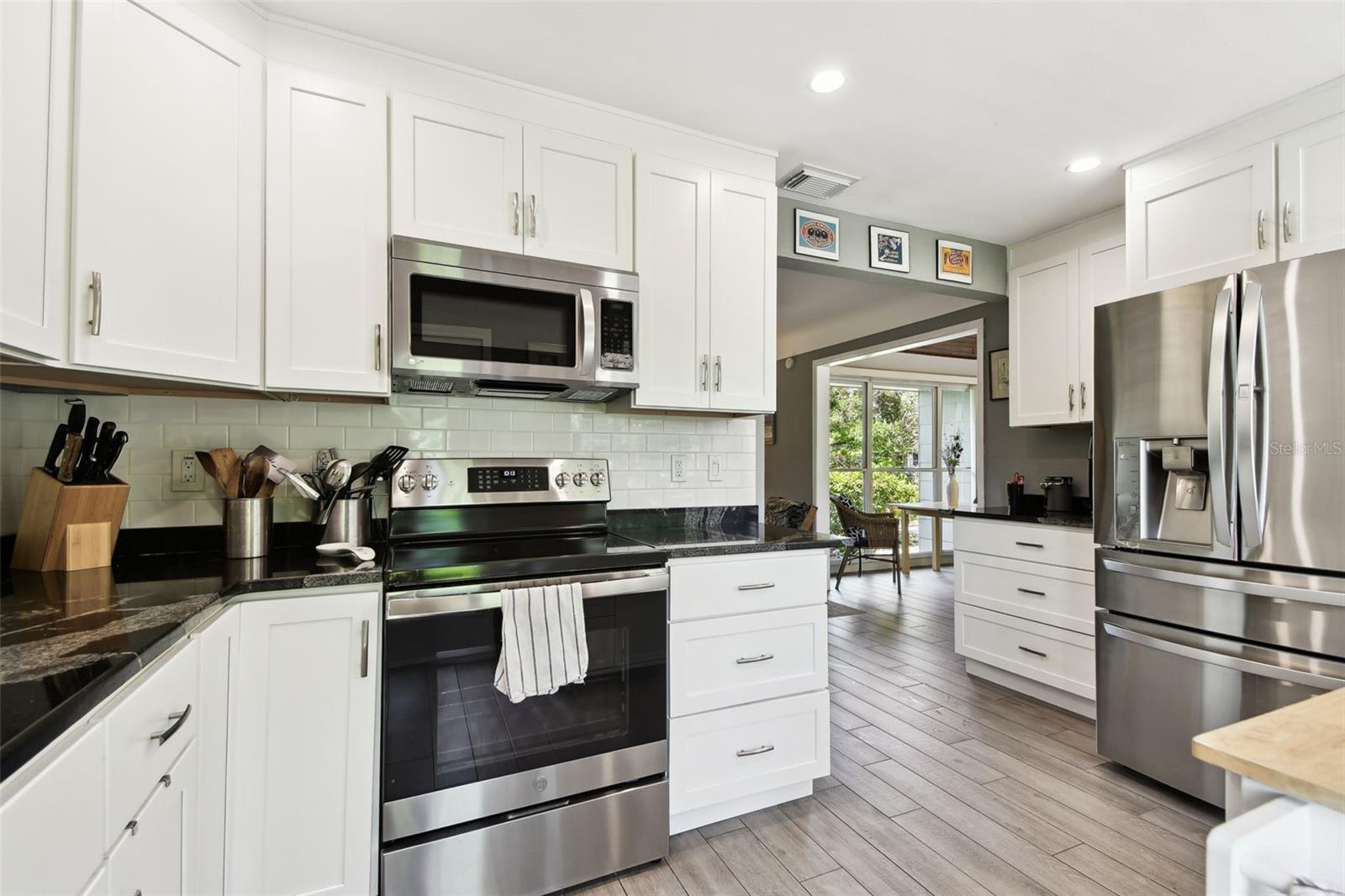 Image 14 of 54 For 7219 4th Avenue N