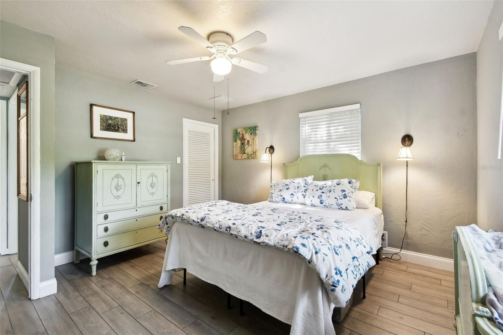 Image 32 of 54 For 7219 4th Avenue N