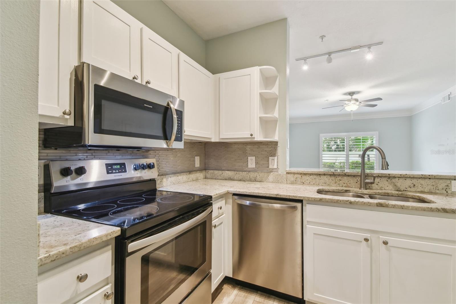 Image 13 of 58 For 4207 Dale Mabry Highway 2105