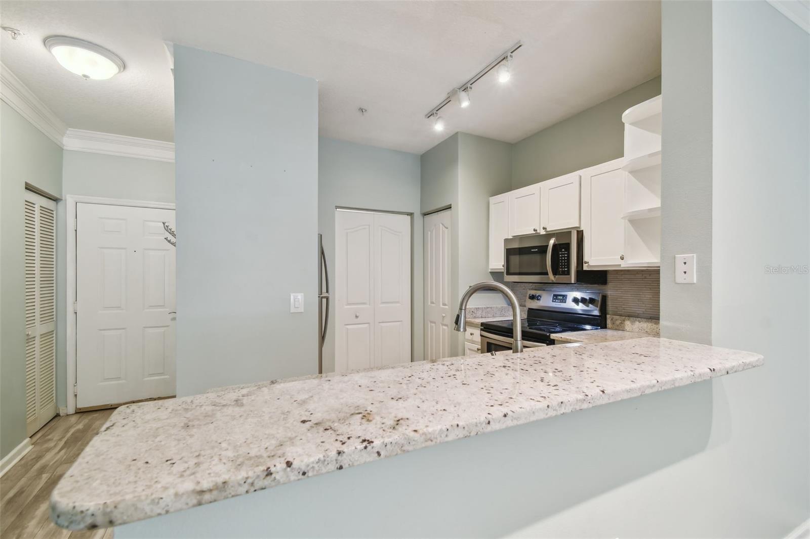 Image 14 of 58 For 4207 Dale Mabry Highway 2105