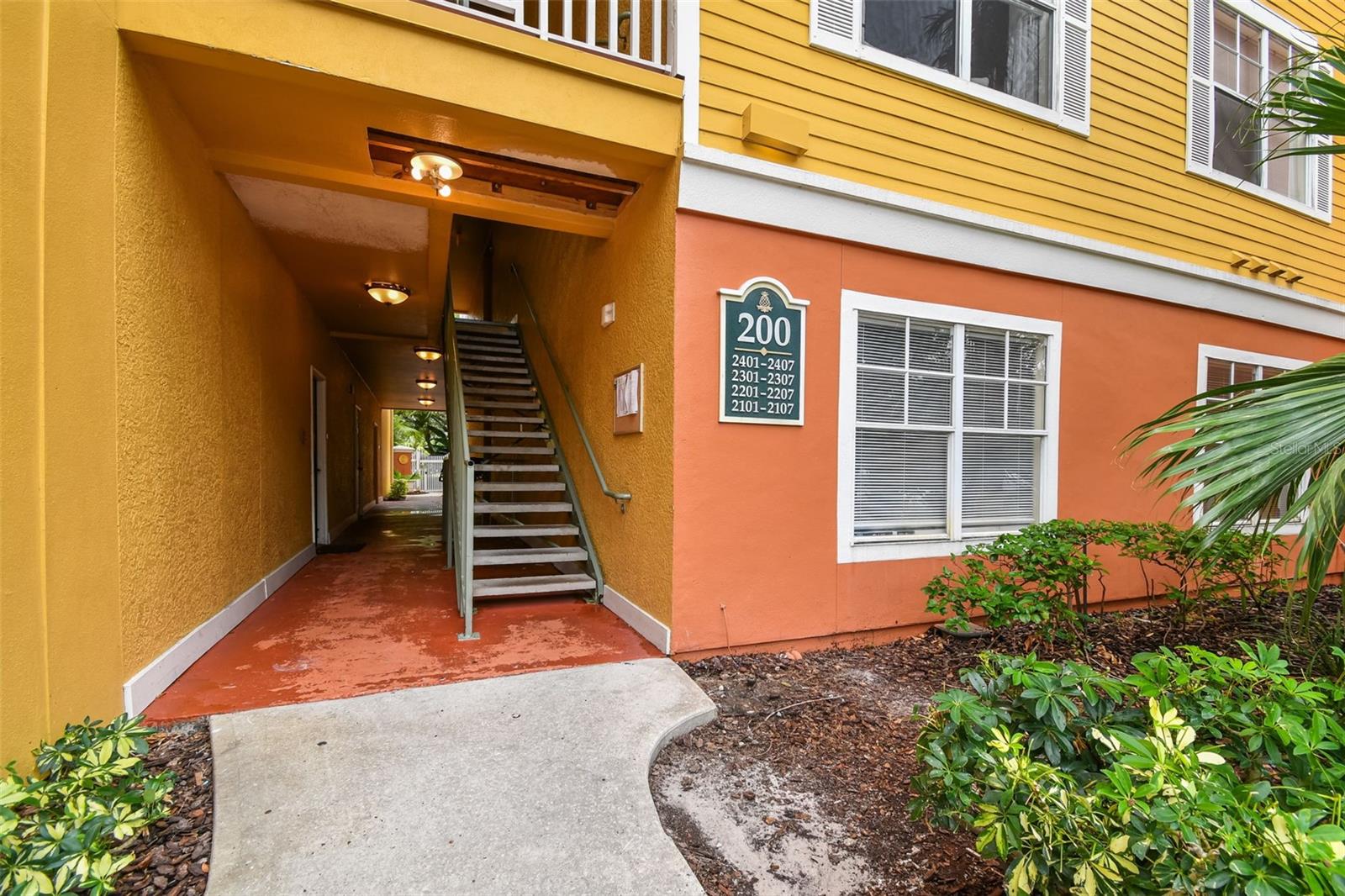Image 2 of 58 For 4207 Dale Mabry Highway 2105