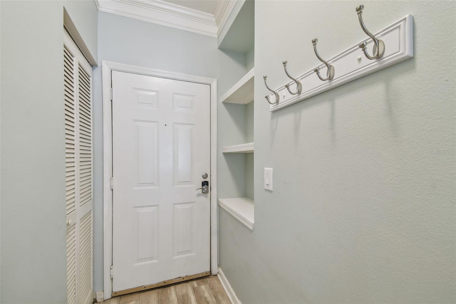 Image 4 of 58 For 4207 Dale Mabry Highway 2105