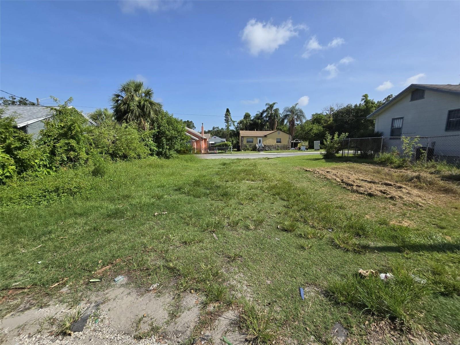 Image 14 of 21 For Paris Avenue S