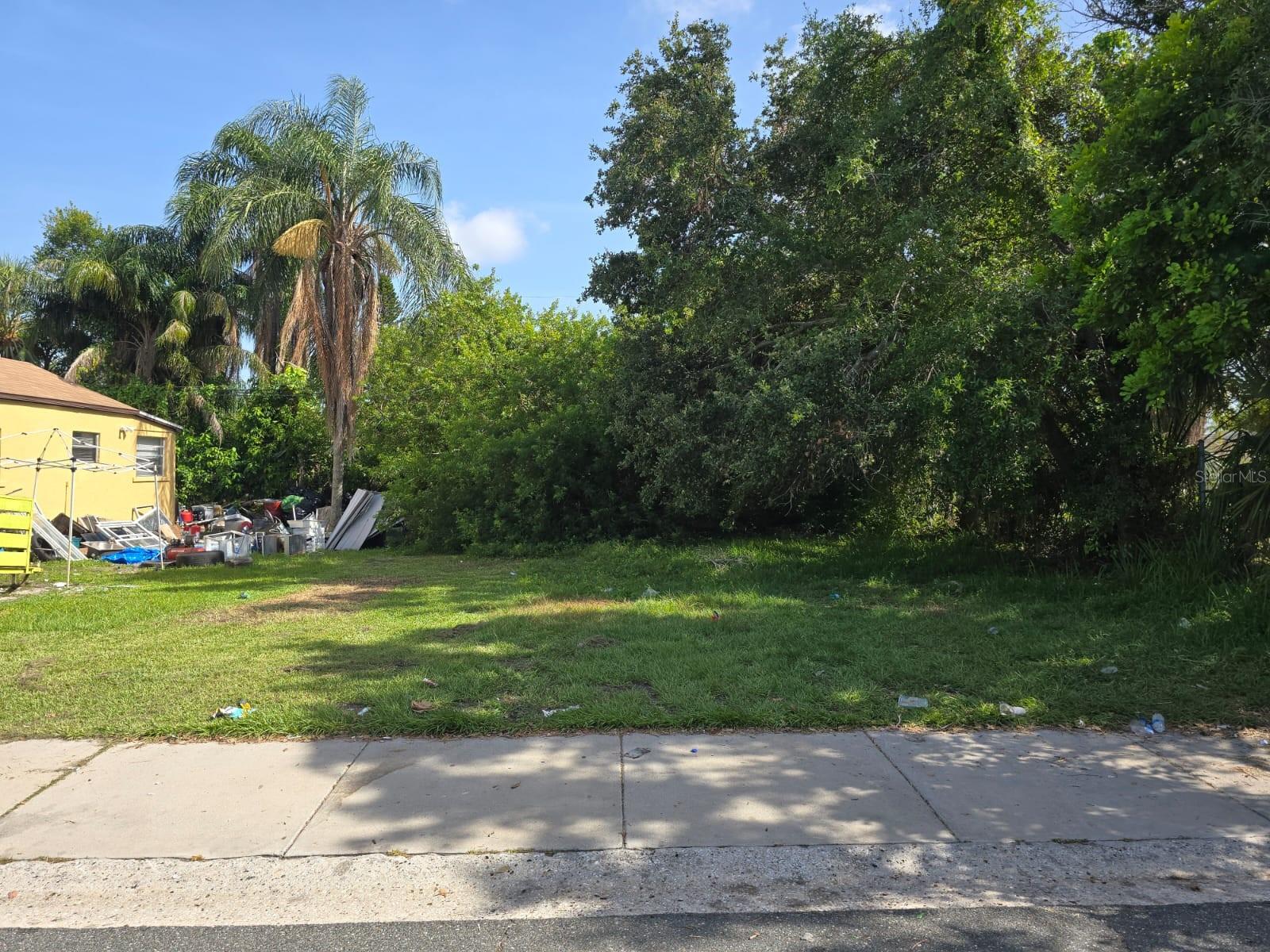 Image 7 of 21 For Paris Avenue S