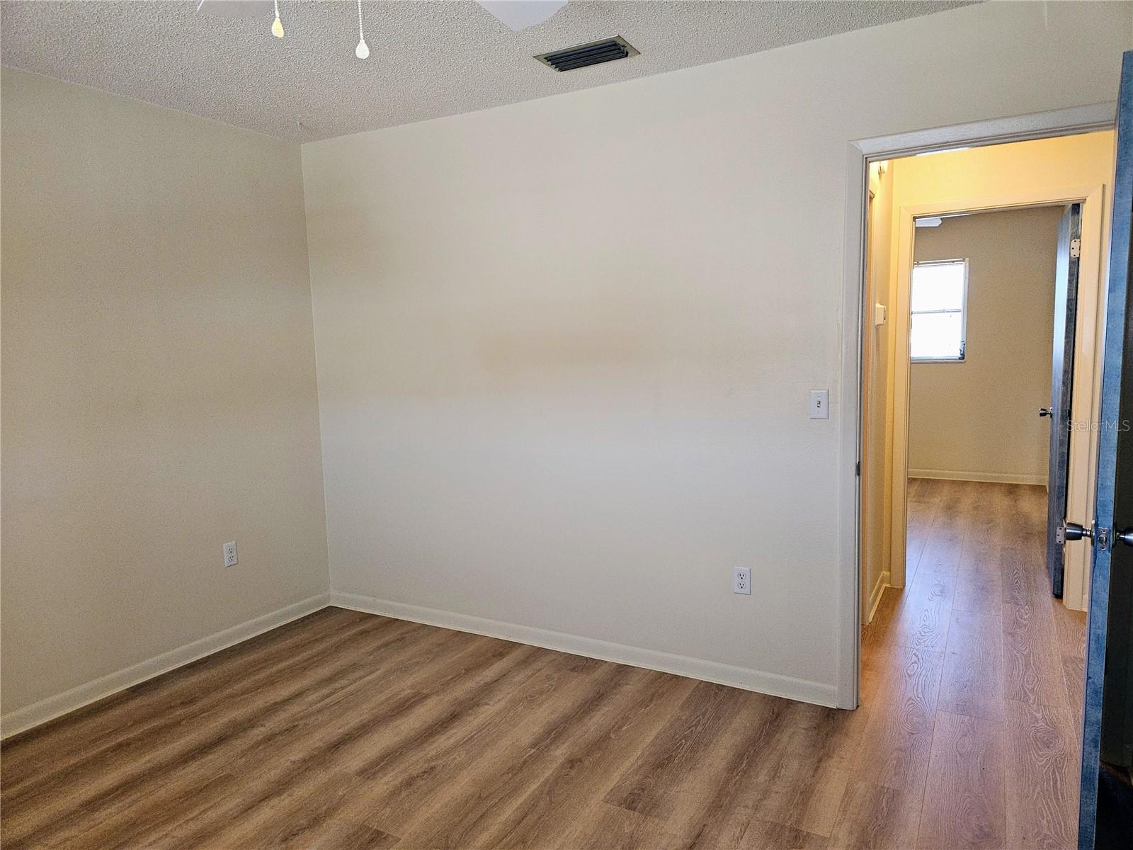 Image 18 of 25 For 380 137th Avenue Circle 380