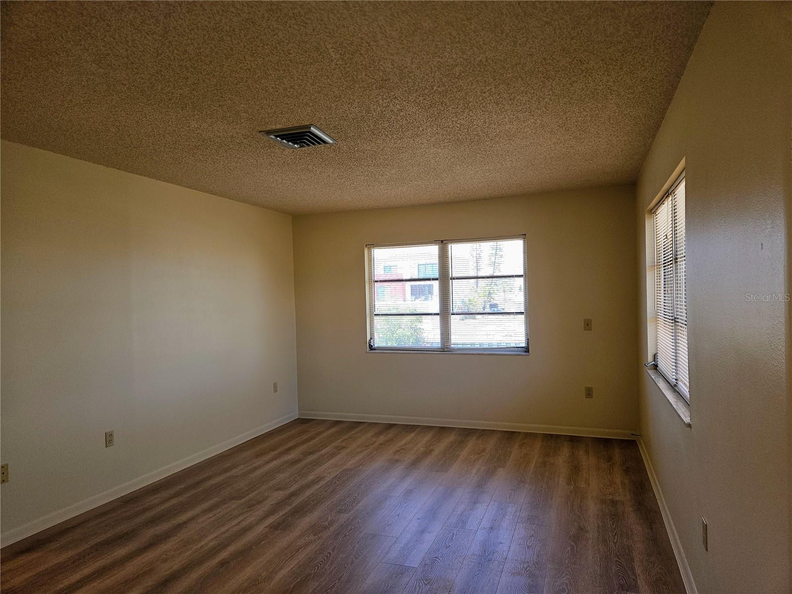 Image 3 of 25 For 380 137th Avenue Circle 380