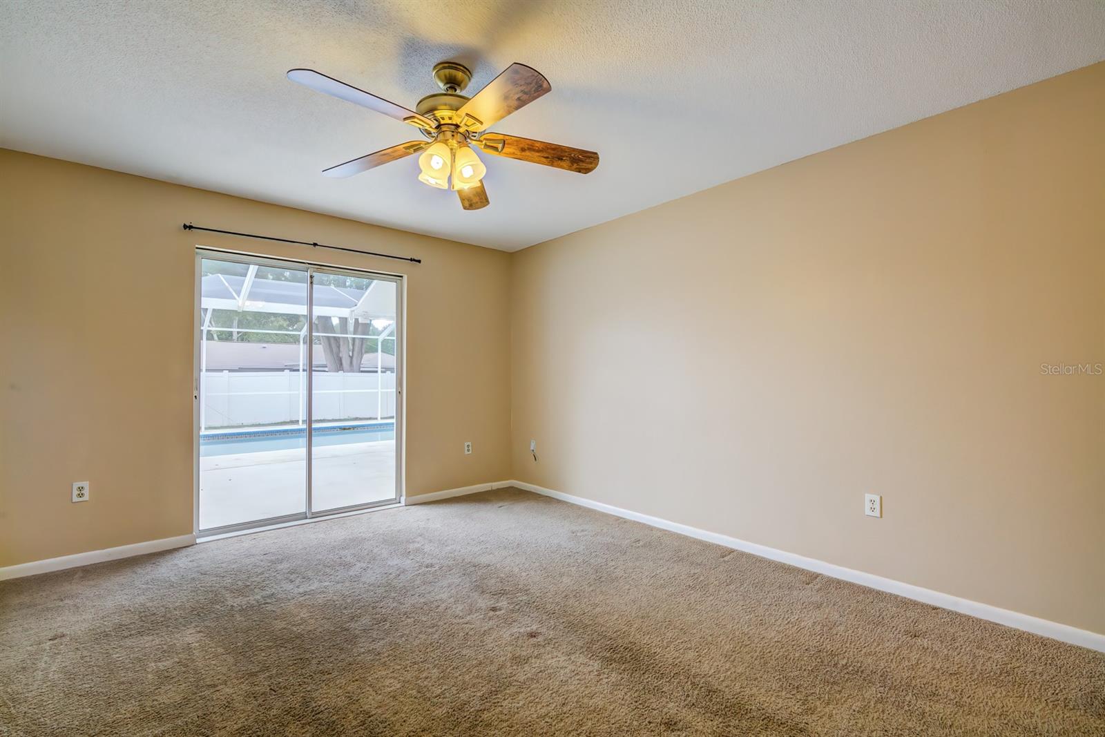 Image 17 of 45 For 2406 Appian Avenue