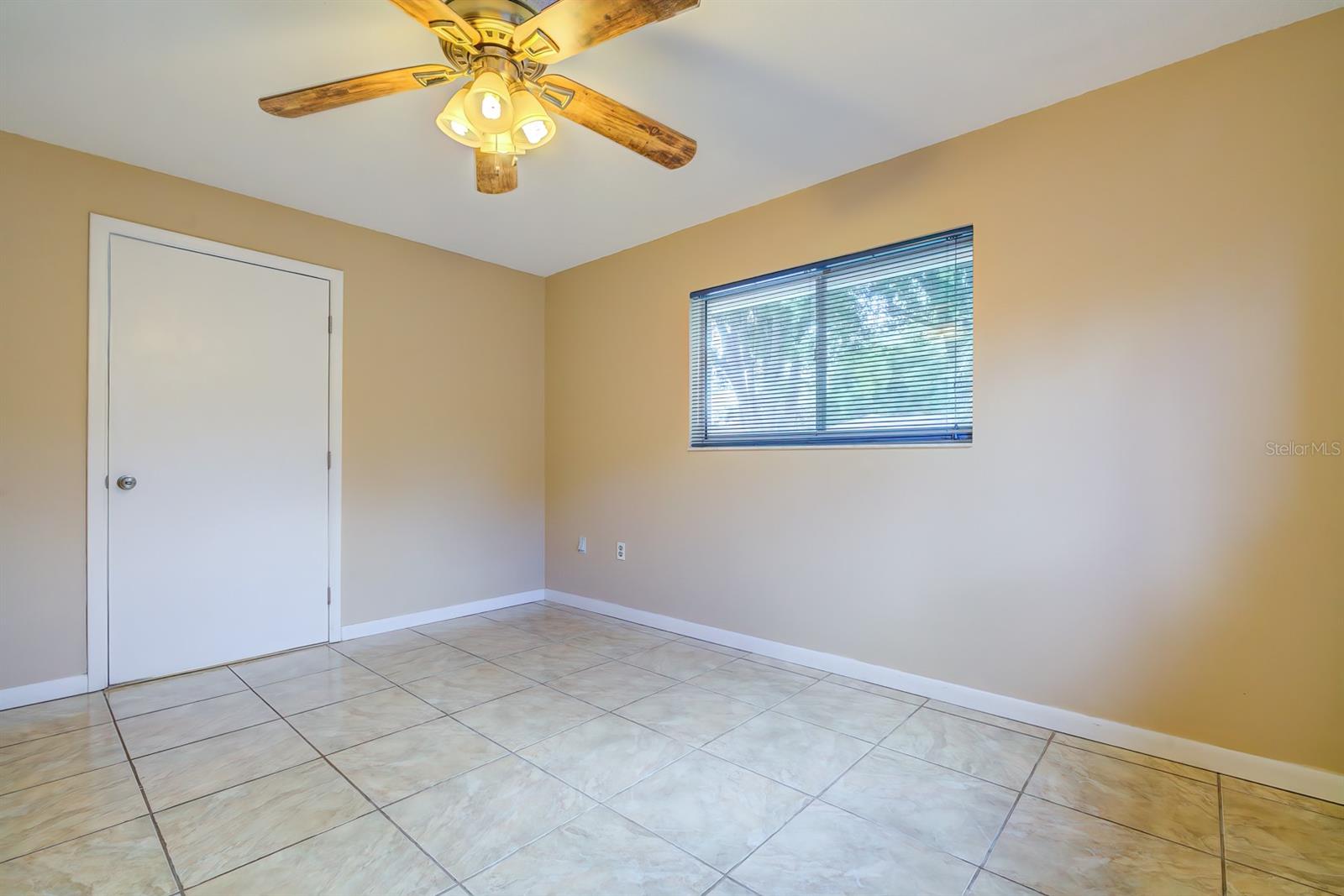Image 22 of 45 For 2406 Appian Avenue