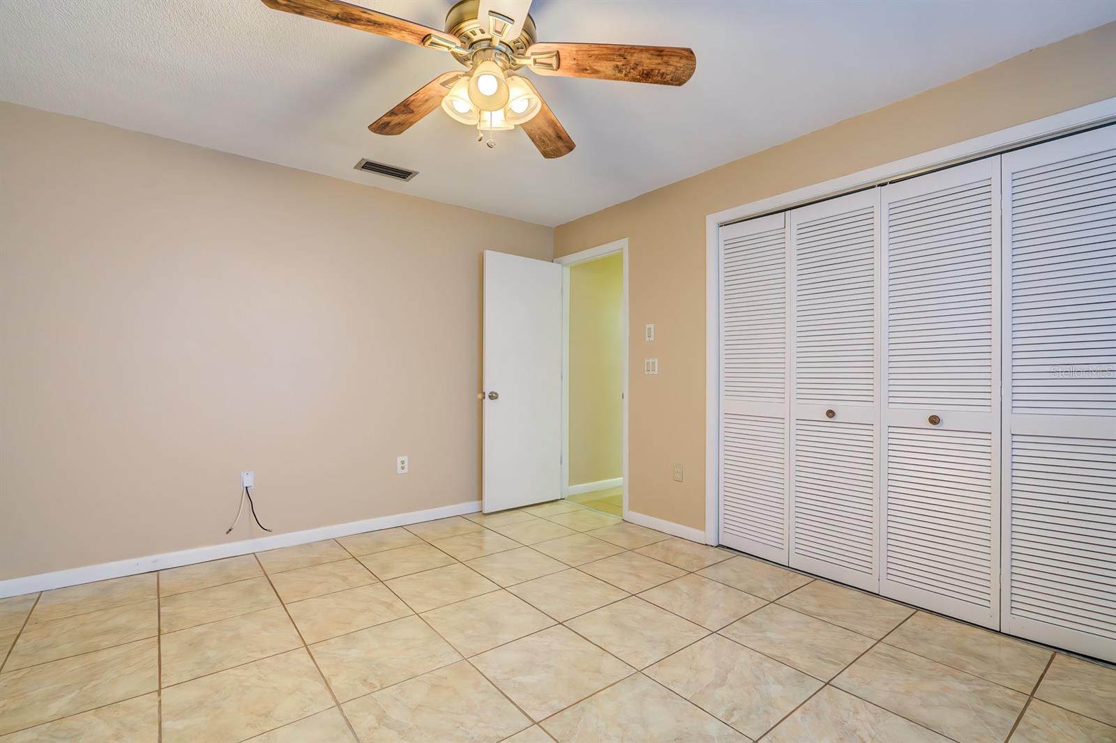 Image 30 of 45 For 2406 Appian Avenue