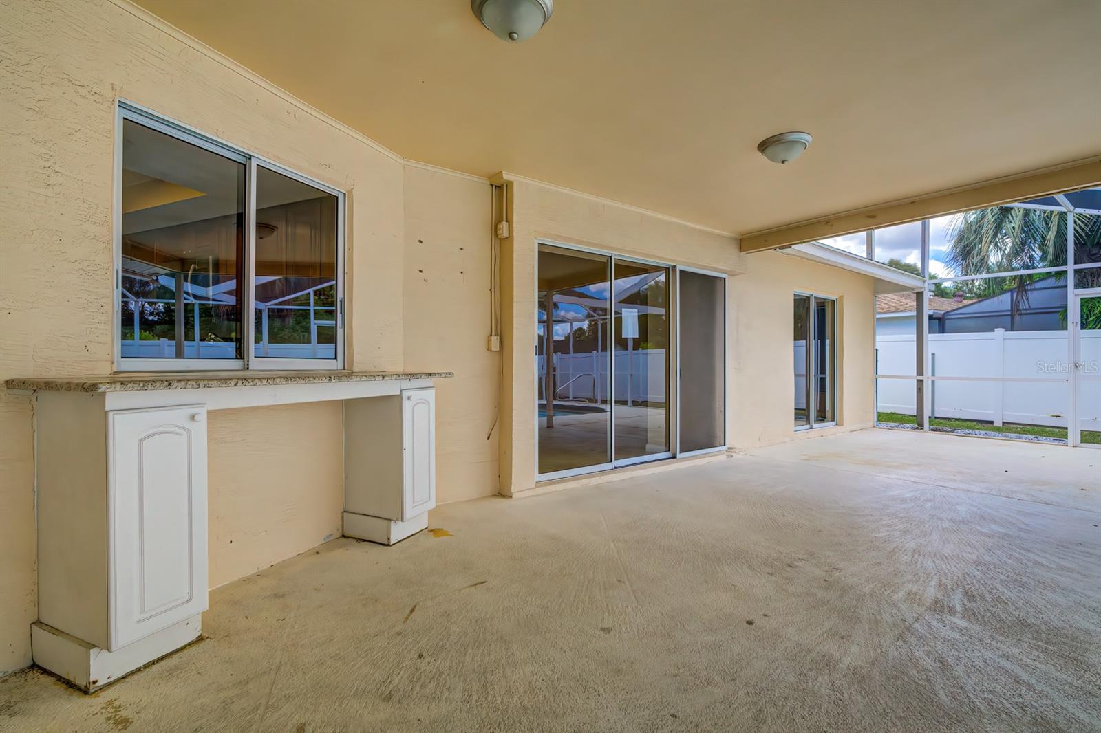 Image 33 of 45 For 2406 Appian Avenue