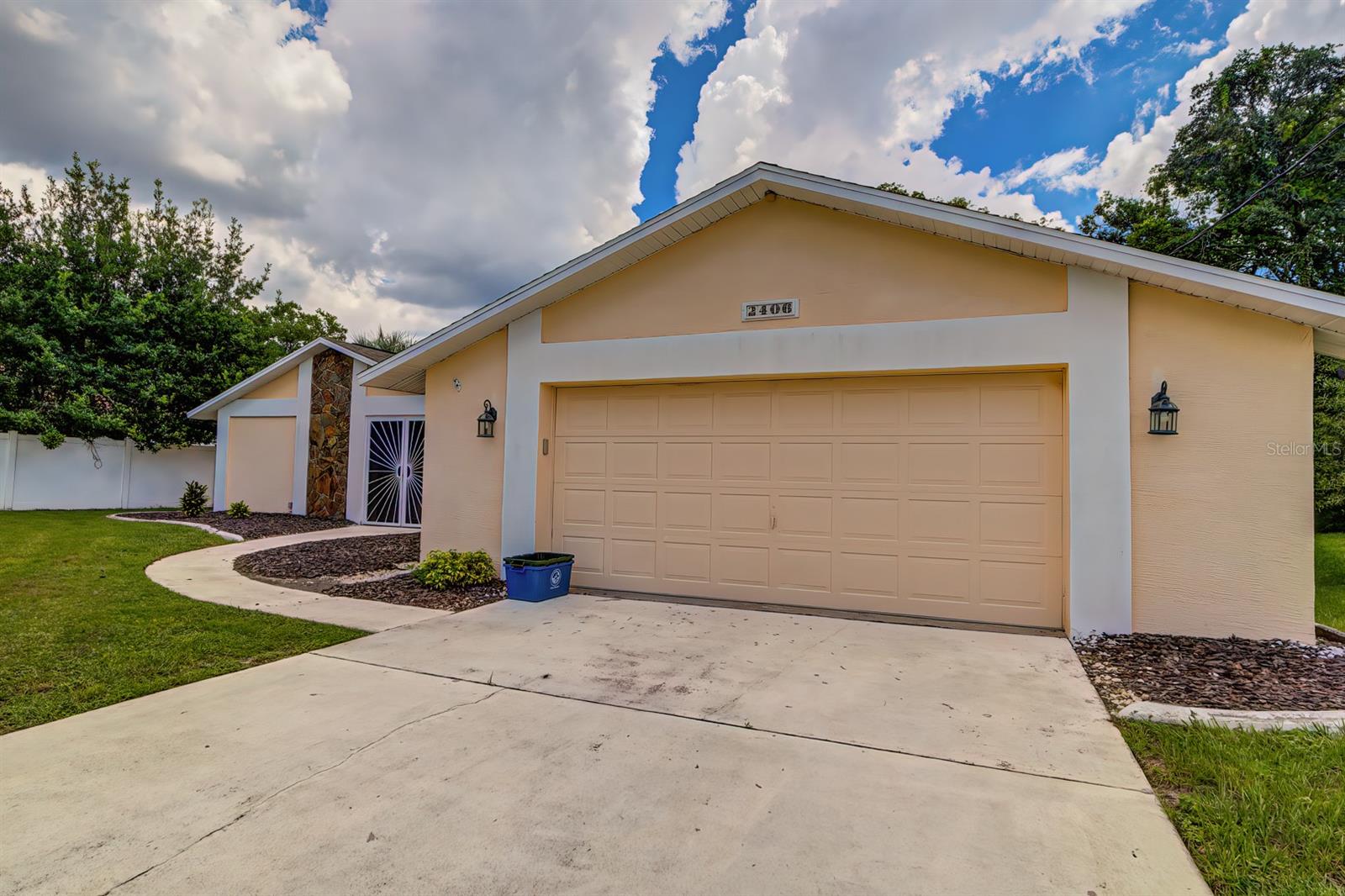 Image 43 of 45 For 2406 Appian Avenue