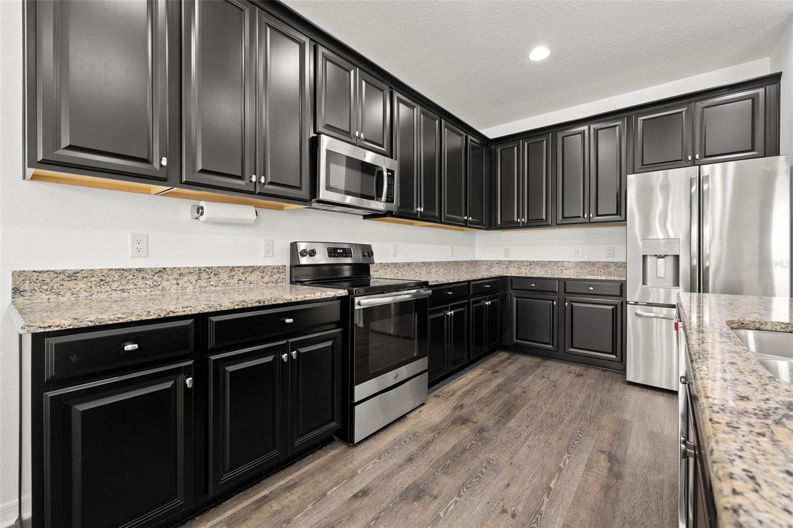 Image 14 of 40 For 11434 Leland Groves Drive