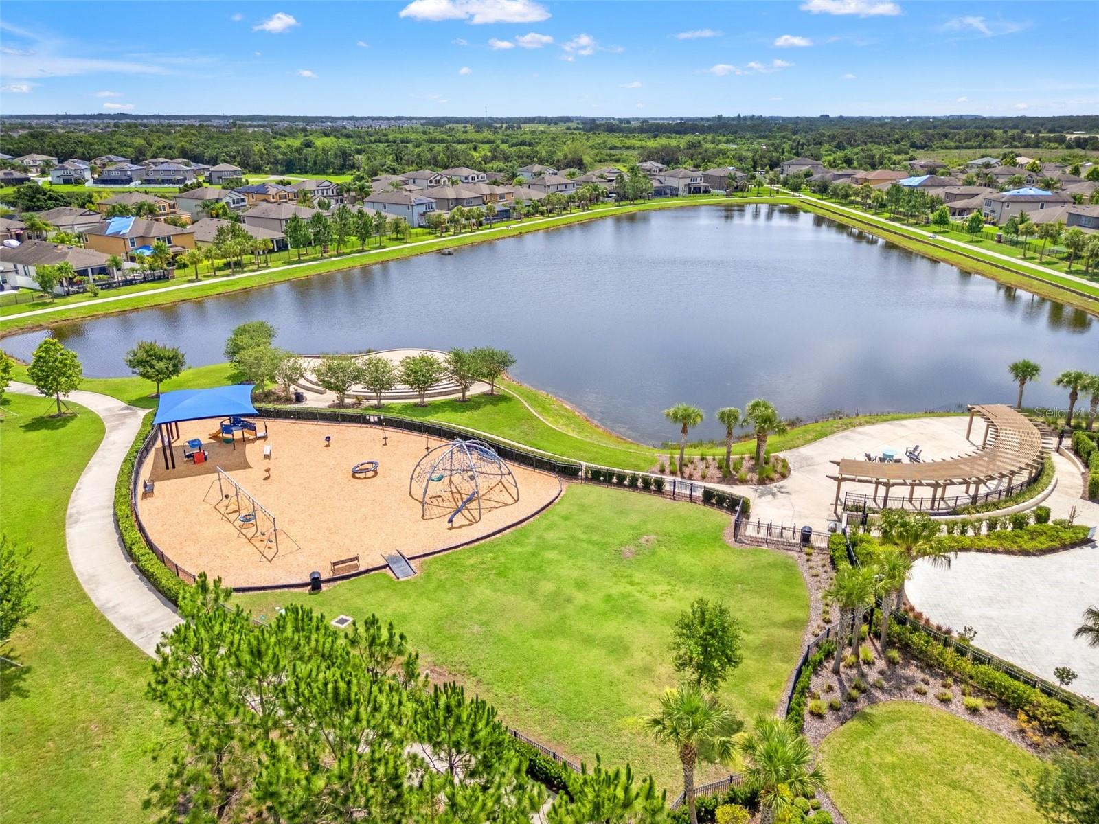 Image 37 of 40 For 11434 Leland Groves Drive