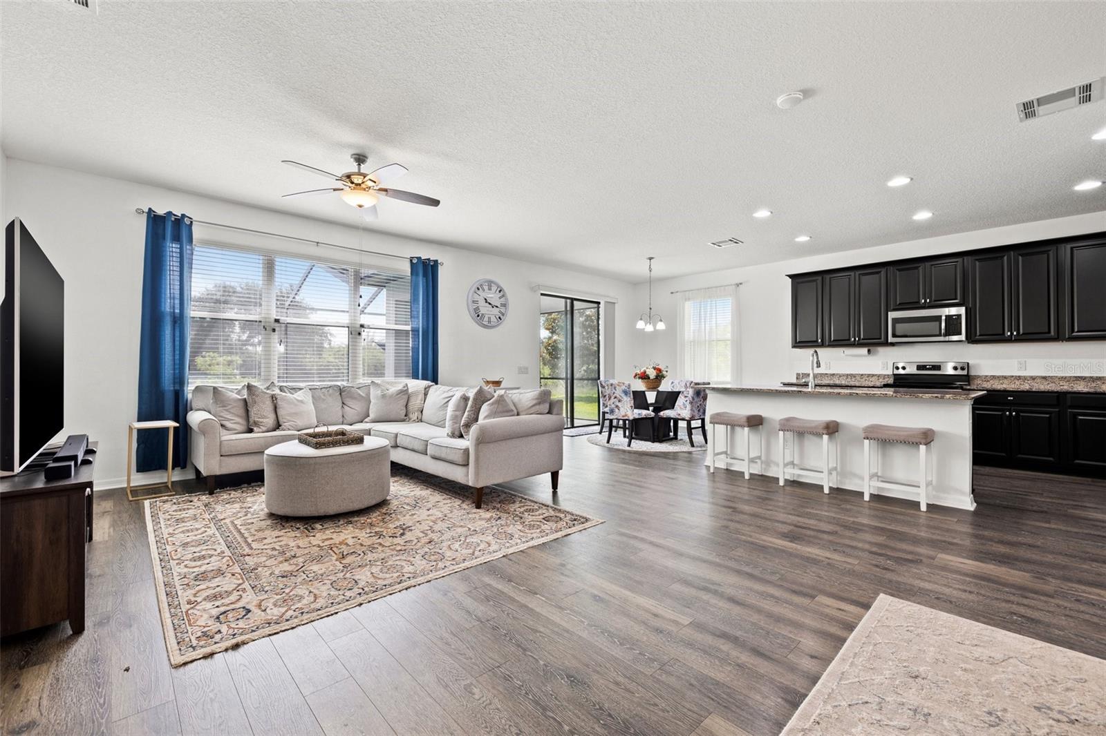 Image 7 of 40 For 11434 Leland Groves Drive