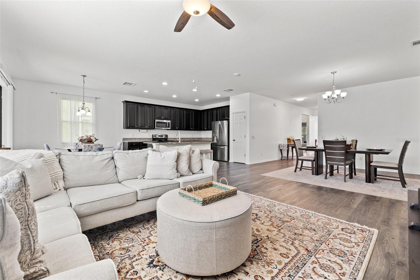 Image 9 of 40 For 11434 Leland Groves Drive