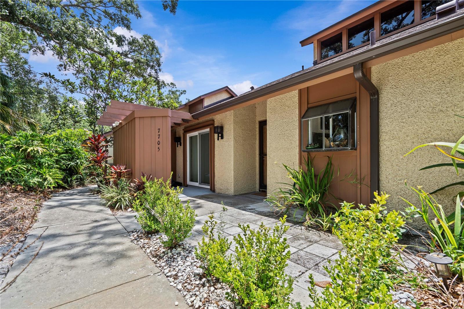 Image 5 of 54 For 7705 4th Avenue W