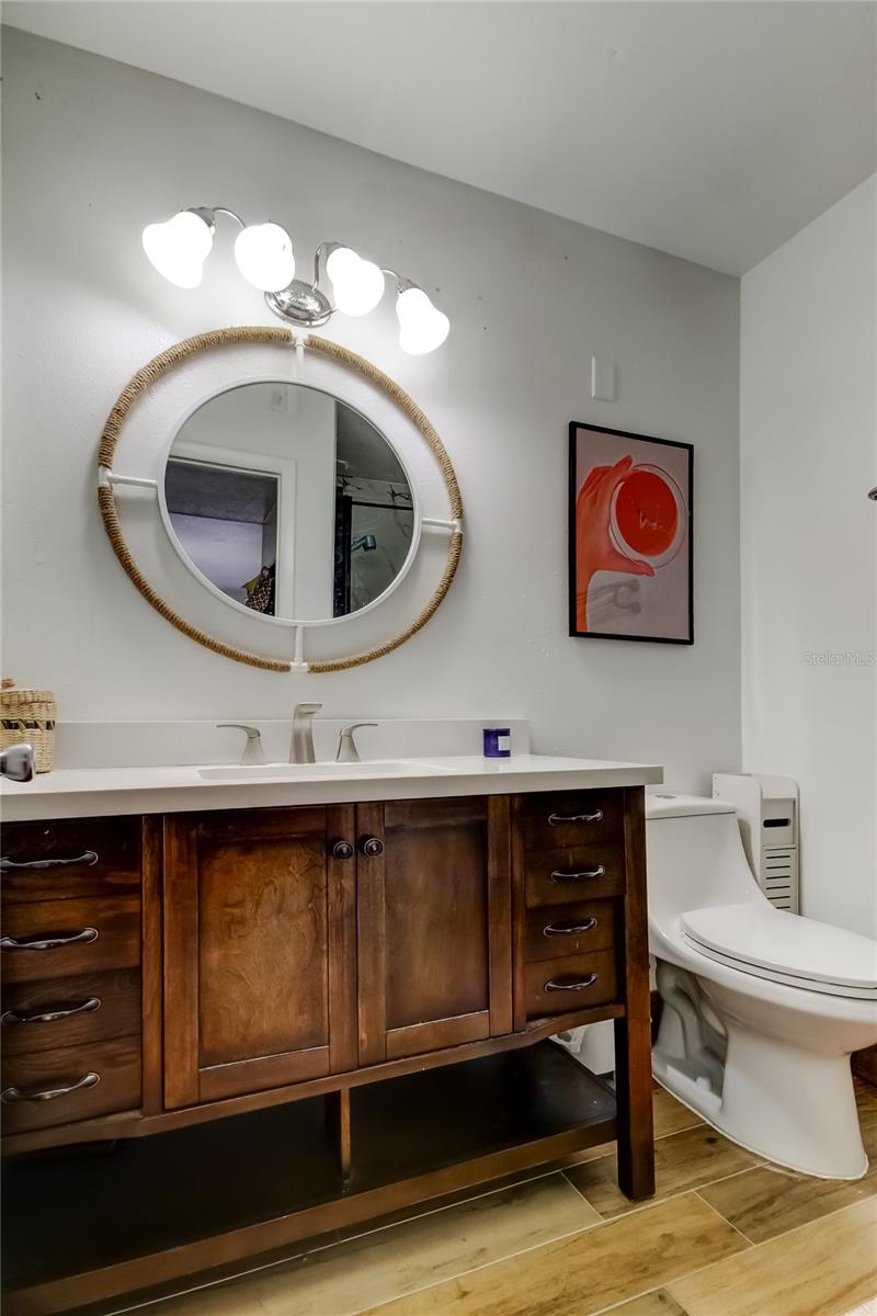 Image 23 of 36 For 11720 Raintree Drive D