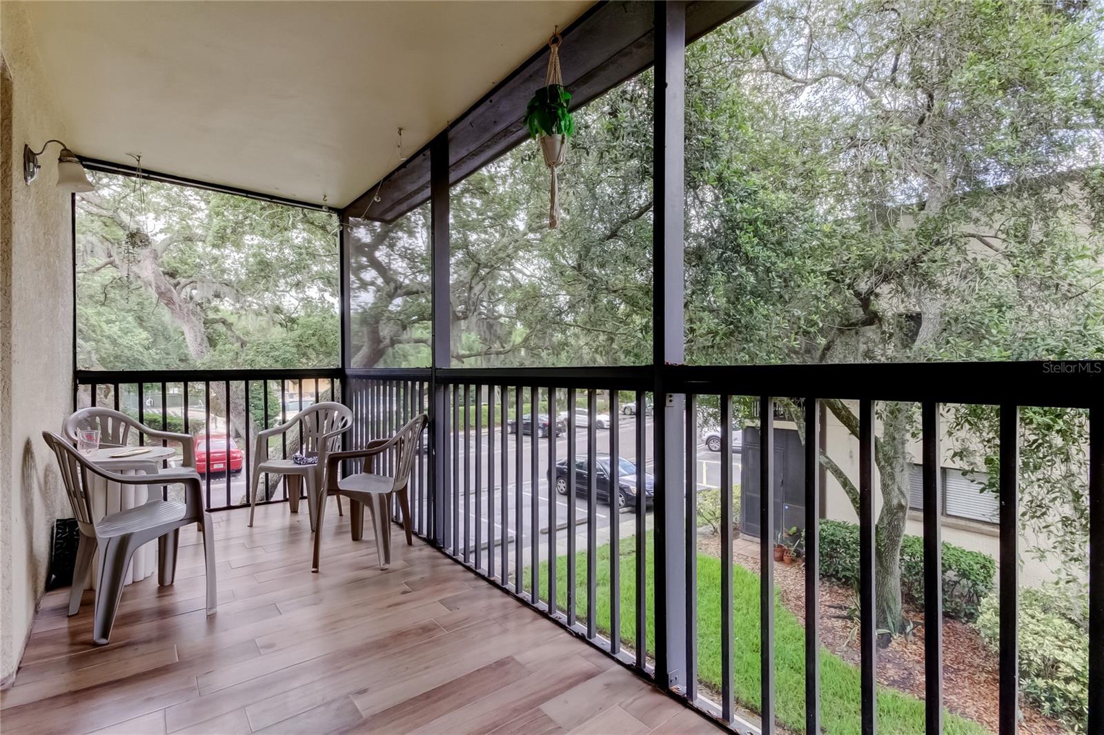 Image 30 of 36 For 11720 Raintree Drive D