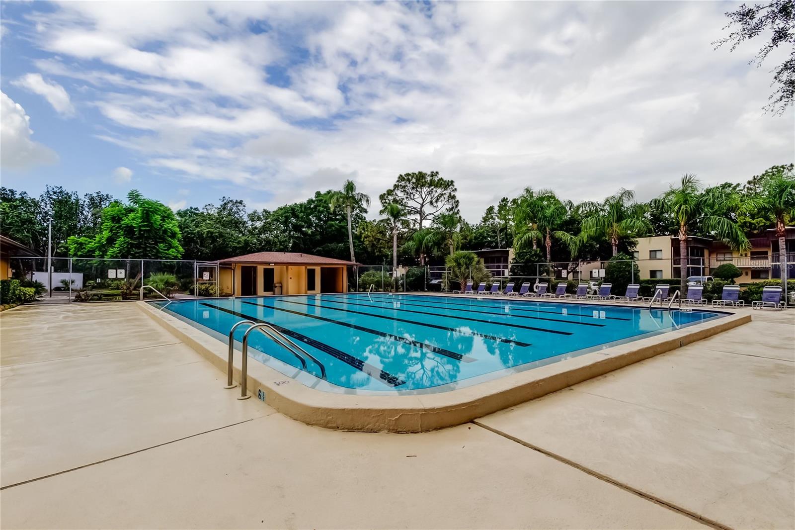 Image 34 of 36 For 11720 Raintree Drive D
