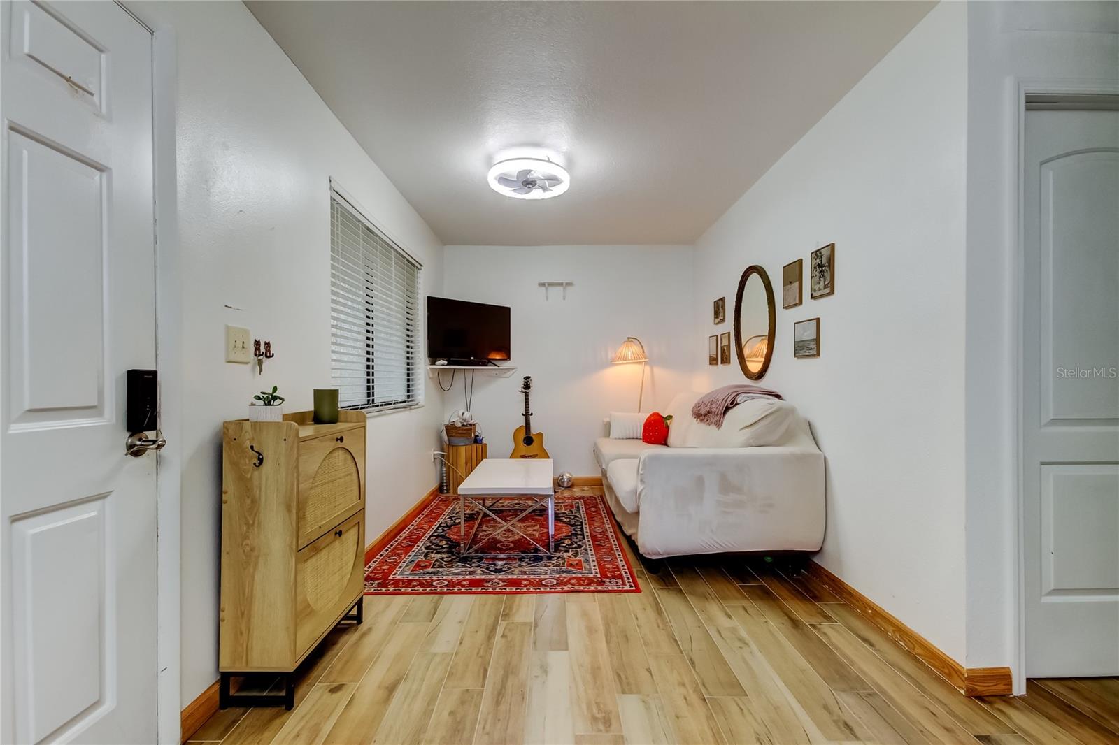 Image 8 of 36 For 11720 Raintree Drive D